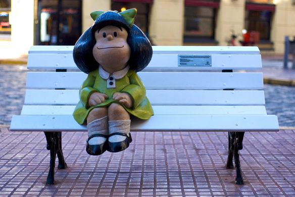 BUENOS AIRES, ARGENTINA: MONUMENTO A MAFALDA