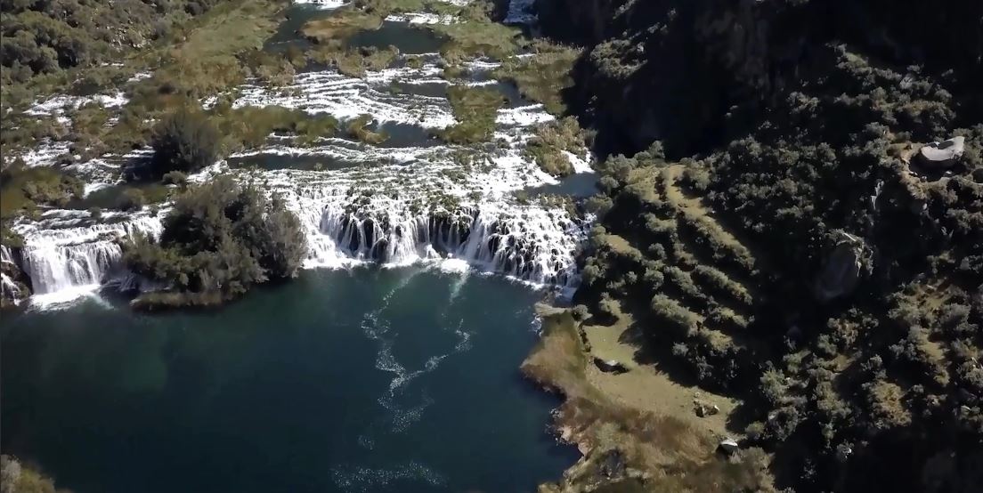 PERU’: LE CASCATE INCONTAMINATE DI HUANCAYA