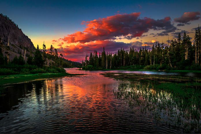 MAMMOTH LAKES, STATI UNITI: 5 MOTIVI PER VISITARE LE MONTAGNE CALIFORNIANE IN AUTUNNO