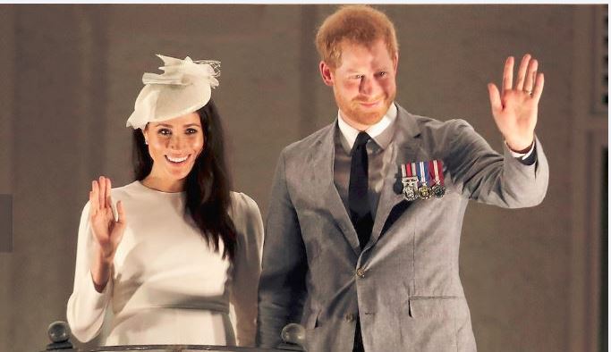 HARRY E MEGHAN ALLE FIJI