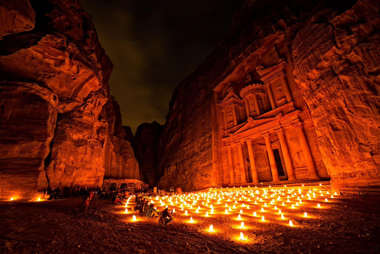 PETRA: UNA CITTA’ ROSA NEL DESERTO DELLA GIORDANIA