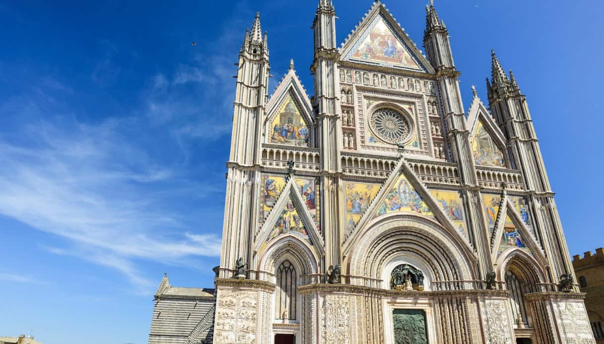 ORVIETO: SCOPRIAMO UN BORGO RICCO DI STORIA ED ARTE IN ITALIA