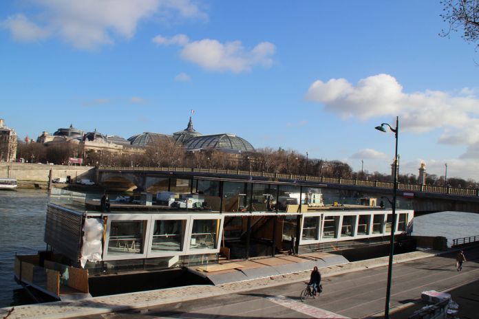 Apre Fluctuart, il primo museo galleggiante sulla Senna dedicato alla Street Art, in Francia