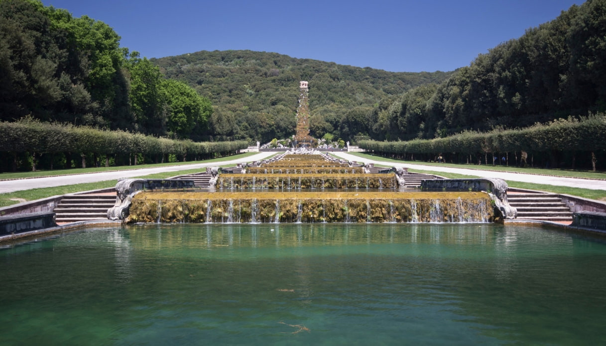 REGGIA DI CASERTA, ITALIA: SPESSO USATA COME SET HOLLYWOODIANI!