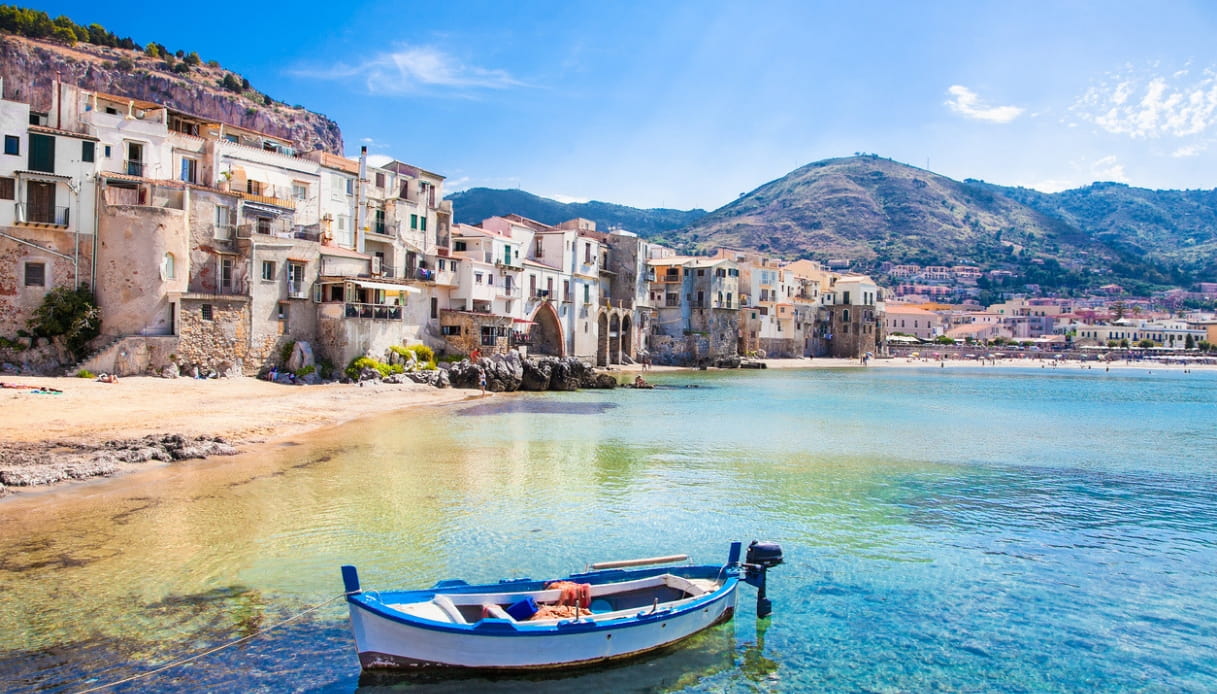 IN VIAGGIO IN SICILIA, ITALIA, A BORDO DI TRENI D’EPOCA!