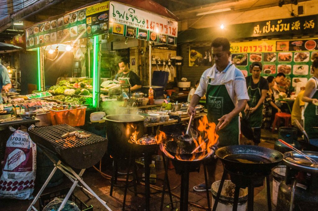 BANGKOK: UN PARADISO PER LO STREET FOOD!