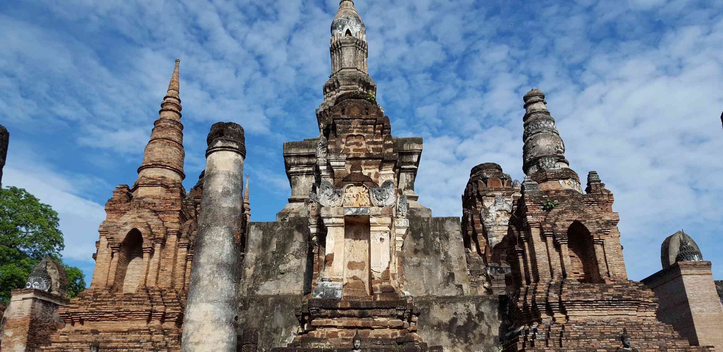 LA MAGIA DEI TEMPLI DI SUKHOTHAI – THAILANDIA