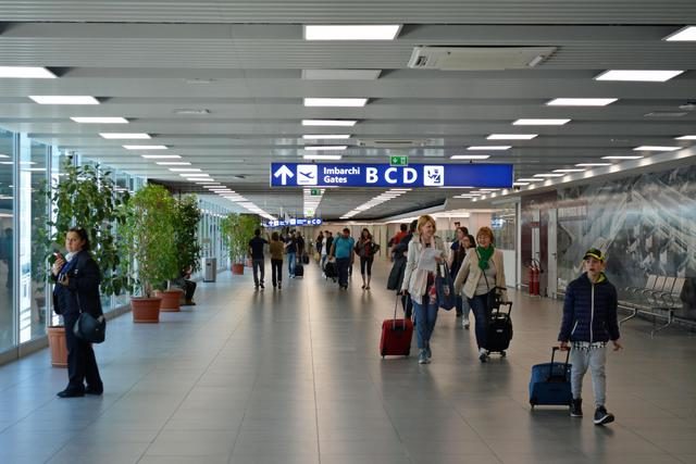 Carta di identità lasciata a casa? A Fiumicino la puoi rifare in aeroporto: anche quella elettronica!