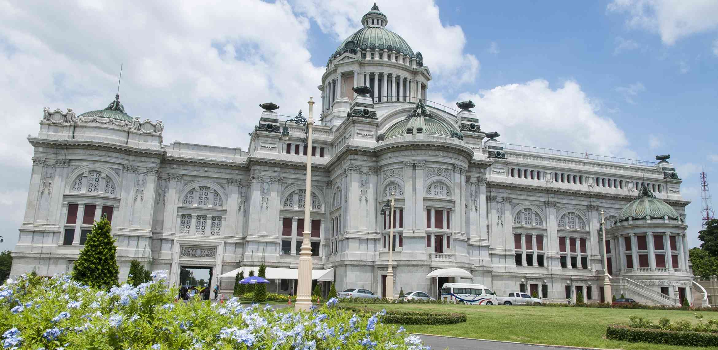 IL MERAVIGLIOSO PALAZZO DUSIT A BANGKOK, THAILANDIA