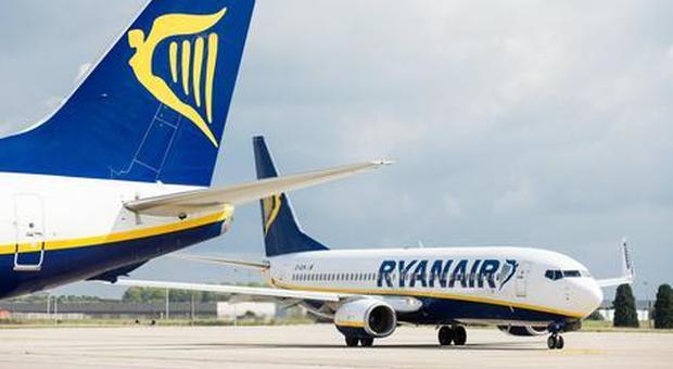 RYANAIR: L’OFFERTA “2X1” PER IL BLACK FRIDAY. POSTI DISPONIBILI SU 1.000 ROTTE