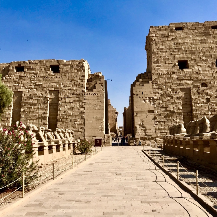 EGITTO – IL MAESTOSO COMPLESSO TEMPLARE DI KARNAK A LUXOR