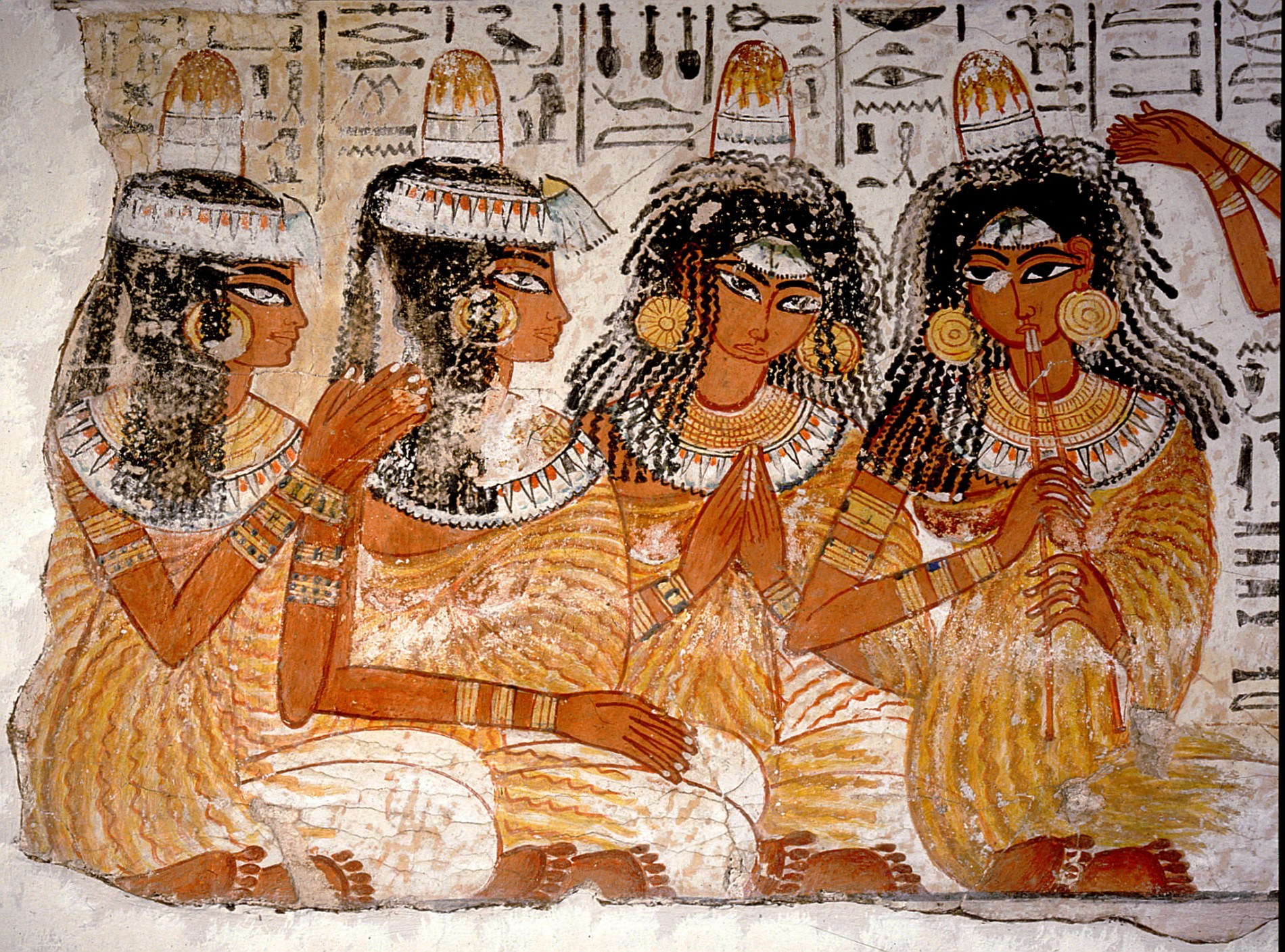 L’affascinante verità sul mistero delle “teste a cono” degli antichi Egizi