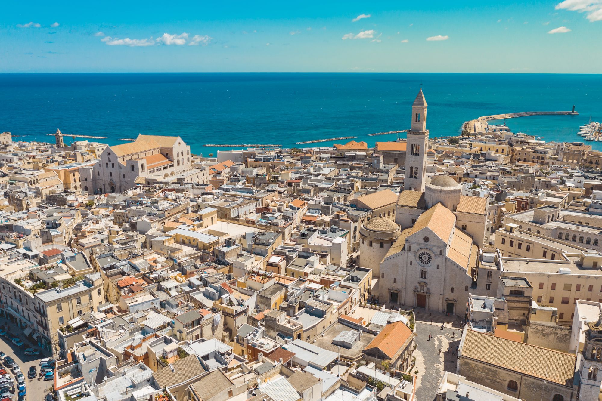 PERDERSI A BARI VECCHIA (ITALIA)