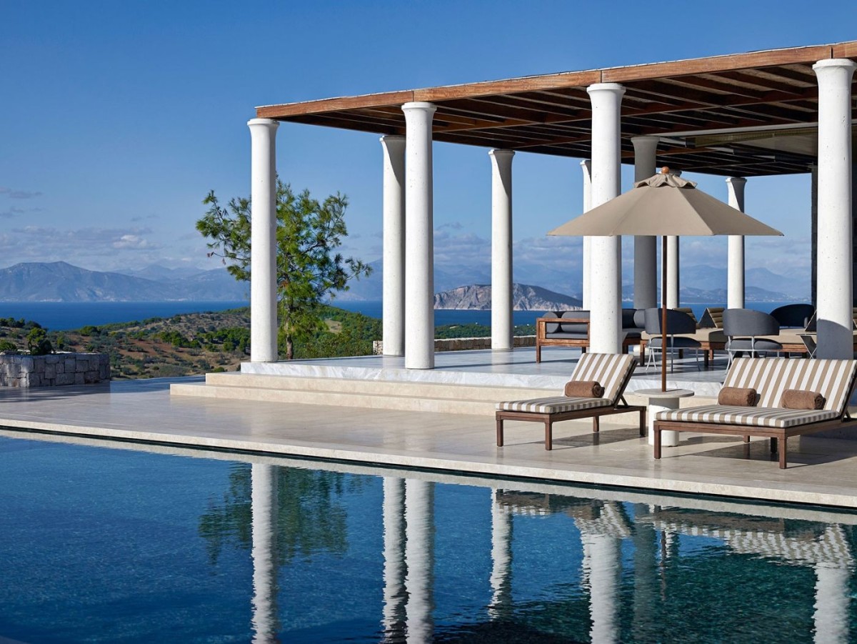 AFFACCIATO SUL MAR EGEO IL MERAVIGLIOSO AMANZOE RESORT IN GRECIA