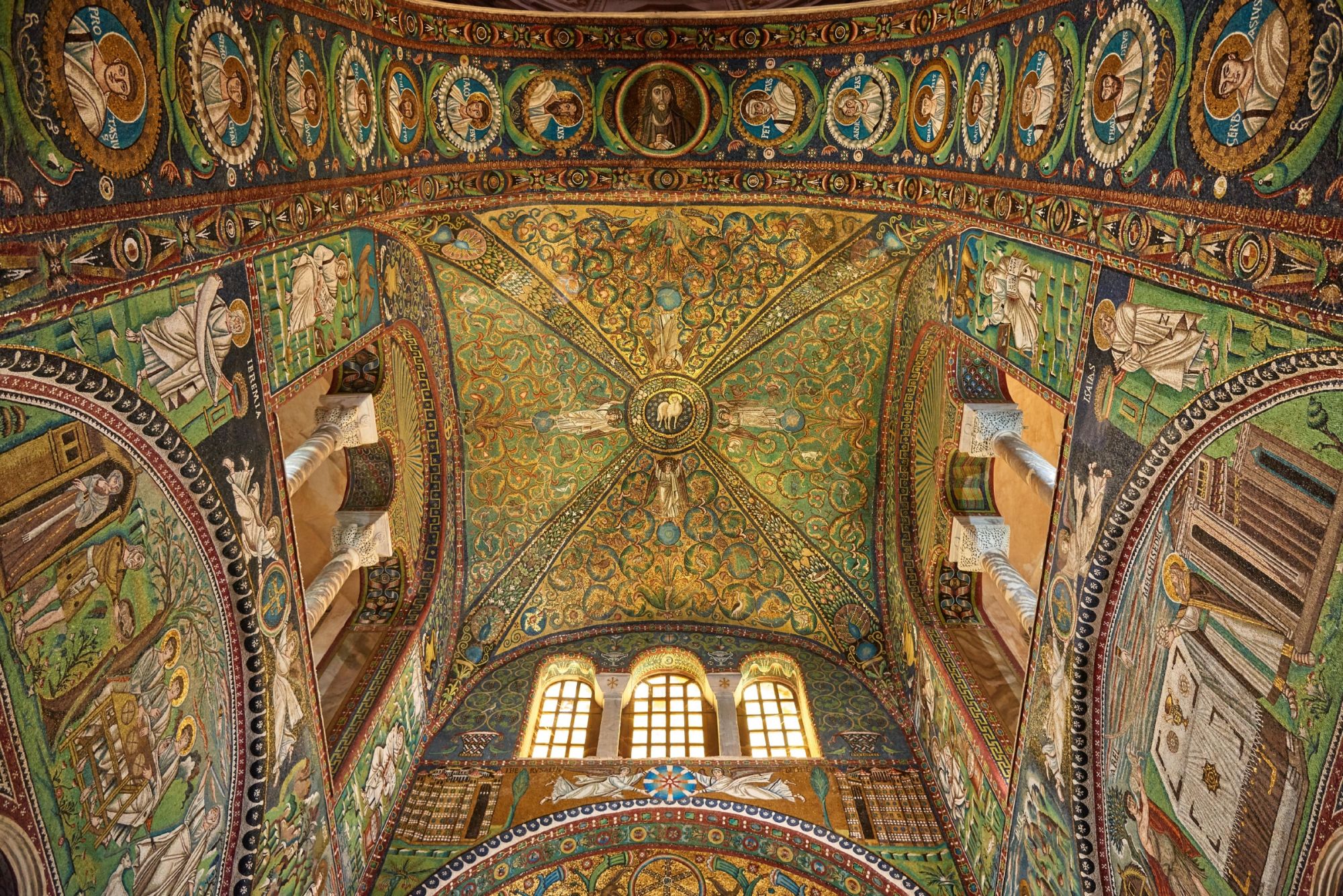 Tutta l’arte di Ravenna, dai mosaici bizantini a Dante