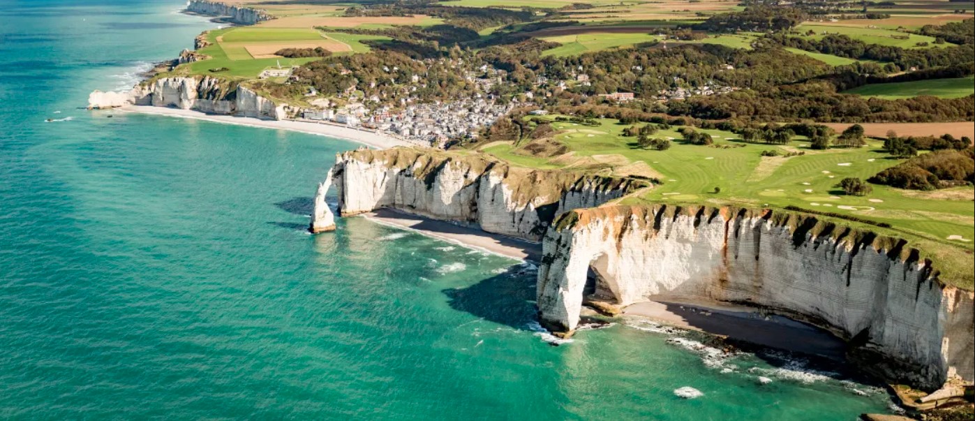 LE HAVRE-ETRETAT, FRANCIA: DOVE LA NATURA FA TENDENZA