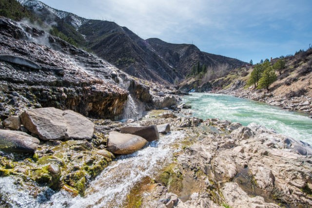 IDAHO: ANDIAMO ALLA SCOPERTA DI 5 FONTI TERMALI INCASTONATE TRA LE MONTAGNE DEGLI STATI UNITI