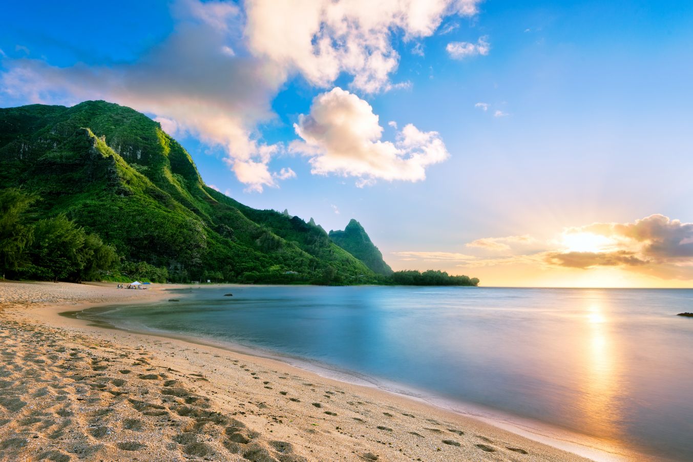 HAWAII: HOW TO HAVE THE PERFECT HAWAI’I VACATION AT HOME