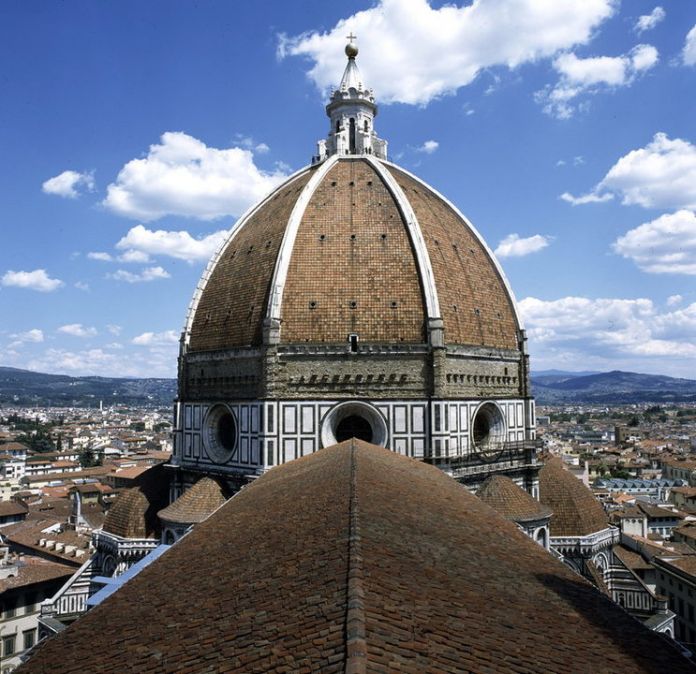 FIRENZE: la Cupola di Brunelleschi compie 600 anni. E riapre nel giorno del suo anniversario (Italia)