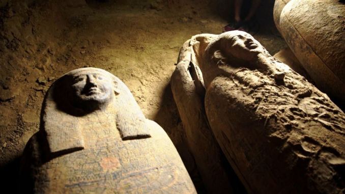 EGITTO – SCOPERTE 13 BARE INTATTE NELLA NECROPOLI DI SAQQARA