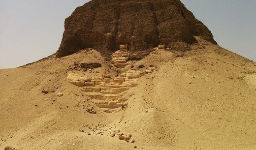 EGITTO - LA STRANA PIRAMIDE DI SESOSTRI II
