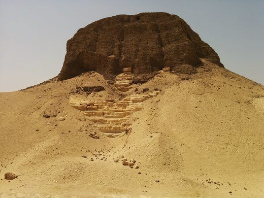 EGITTO - LA STRANA PIRAMIDE DI SESOSTRI II