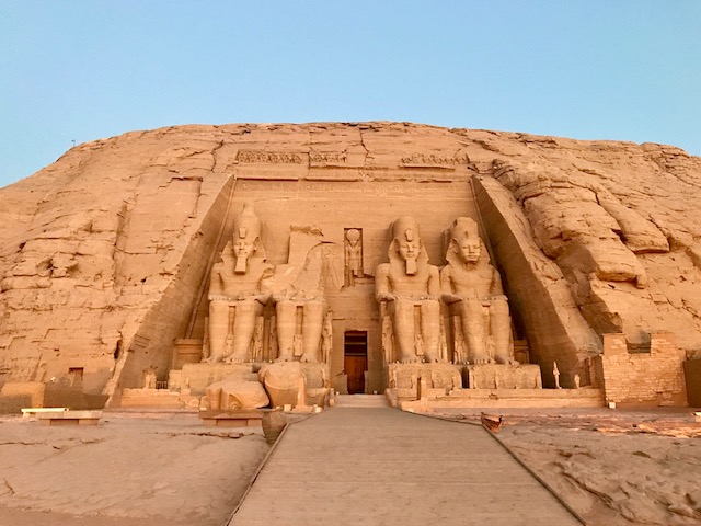 ABU SIMBEL SI RINNOVA IL MIRACOLO DEL SOLE