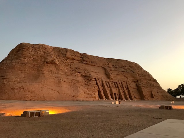 ABU SIMBEL SI RINNOVA IL MIRACOLO DEL SOLE