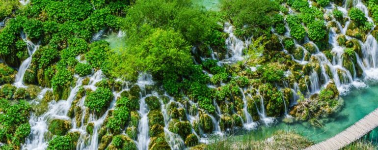 I LAGHI DI PLITVICE UN CAPOLAVORO CREATO DALL’ACQUA