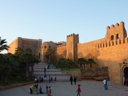 MAROCCO - LA KASBAH DI OUDAIA SVETTA DI FRONTE ALL’OCEANO