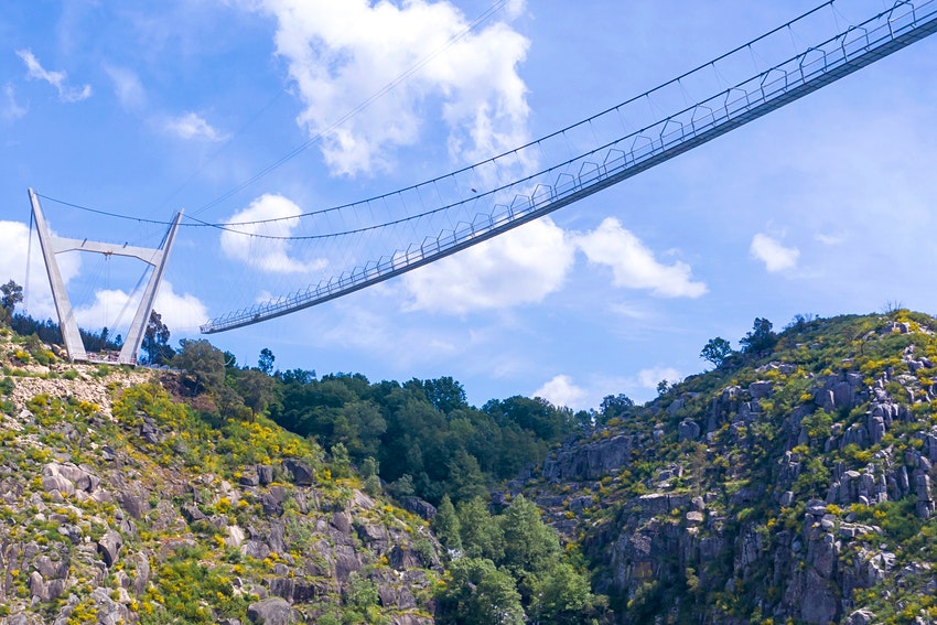 PORTOGALLO – IL PONTE PEDONALE SOSPESO PIÙ LUNGO DEL MONDO