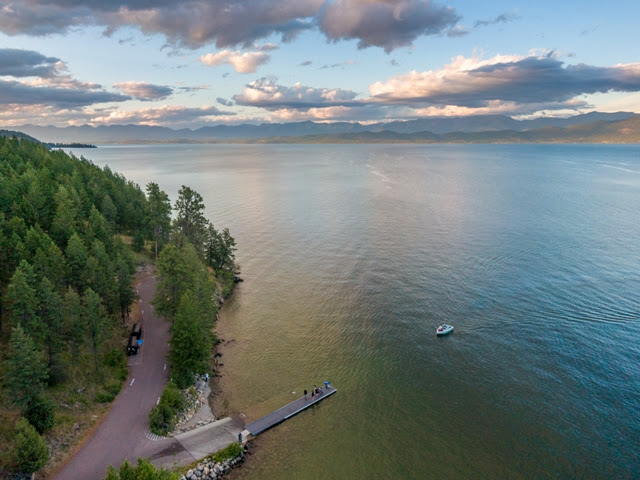 Flathead Lake e gite a cavallo negli Stati Uniti