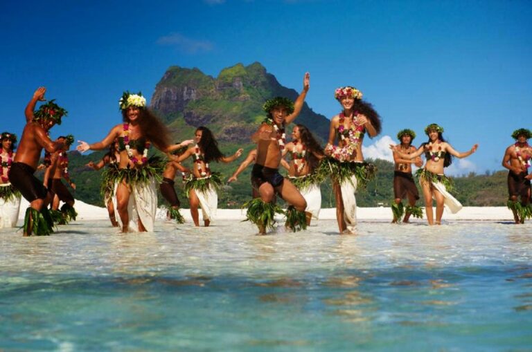 Le Isole di Tahiti: tifaifai, parei, perle e Monoi della Polinesia