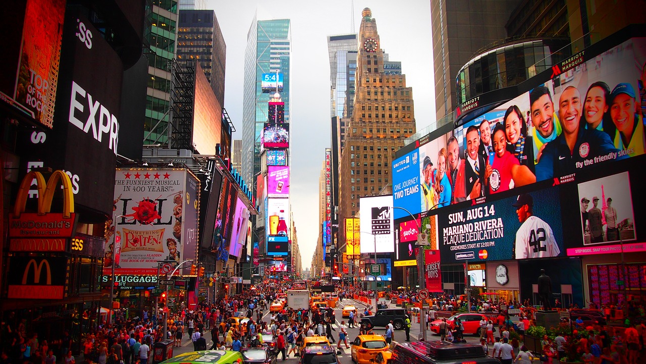 New York City: la Grande Mela si prepara al Natale 2022