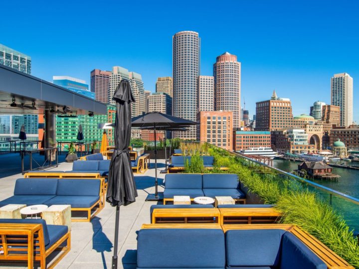 Boston, Stati Uniti: un drink sulle terrazze sospese tra cielo e città!