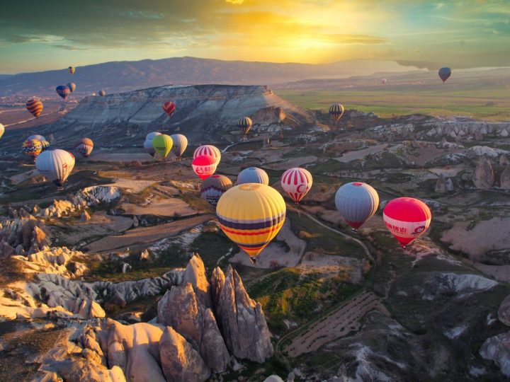 Cappadocia in mongolfiera, la Turchia sui social!