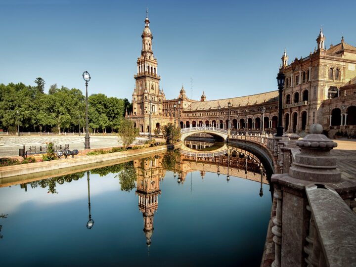 Siviglia: viaggia nell’anima vibrante della Spagna andalusa