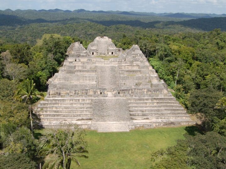 Belize: la misteriosa tomba di un re Maya a Caracol