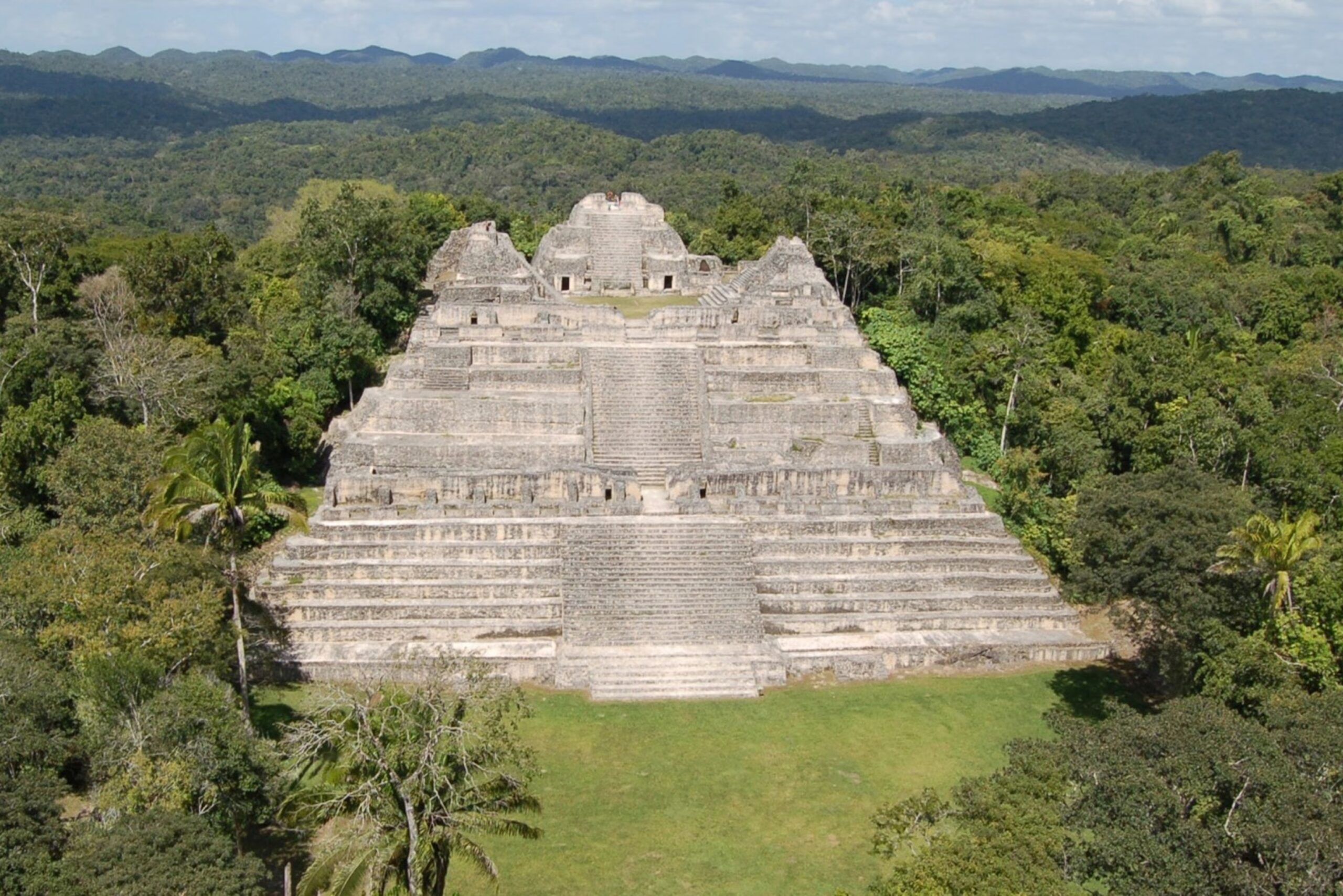 Belize: la misteriosa tomba di un re Maya a Caracol