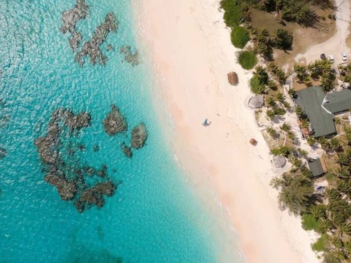 Caraibi: esplora 6 incredibili spiagge di sabbia rosa