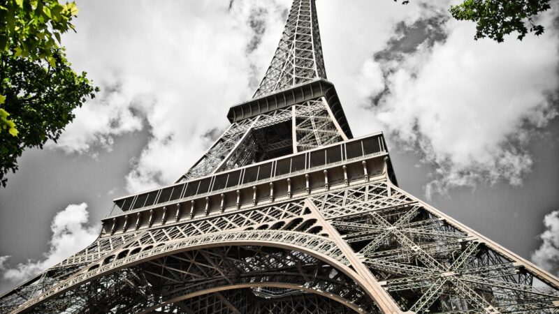Tour Eiffel a Parigi: i segreti del Bureau nascosto di Gustave