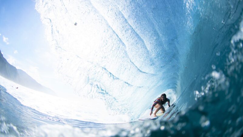 Teahupo’o e Le isole di Tahiti: la storia del surf tra leggenda, gare e Mana 